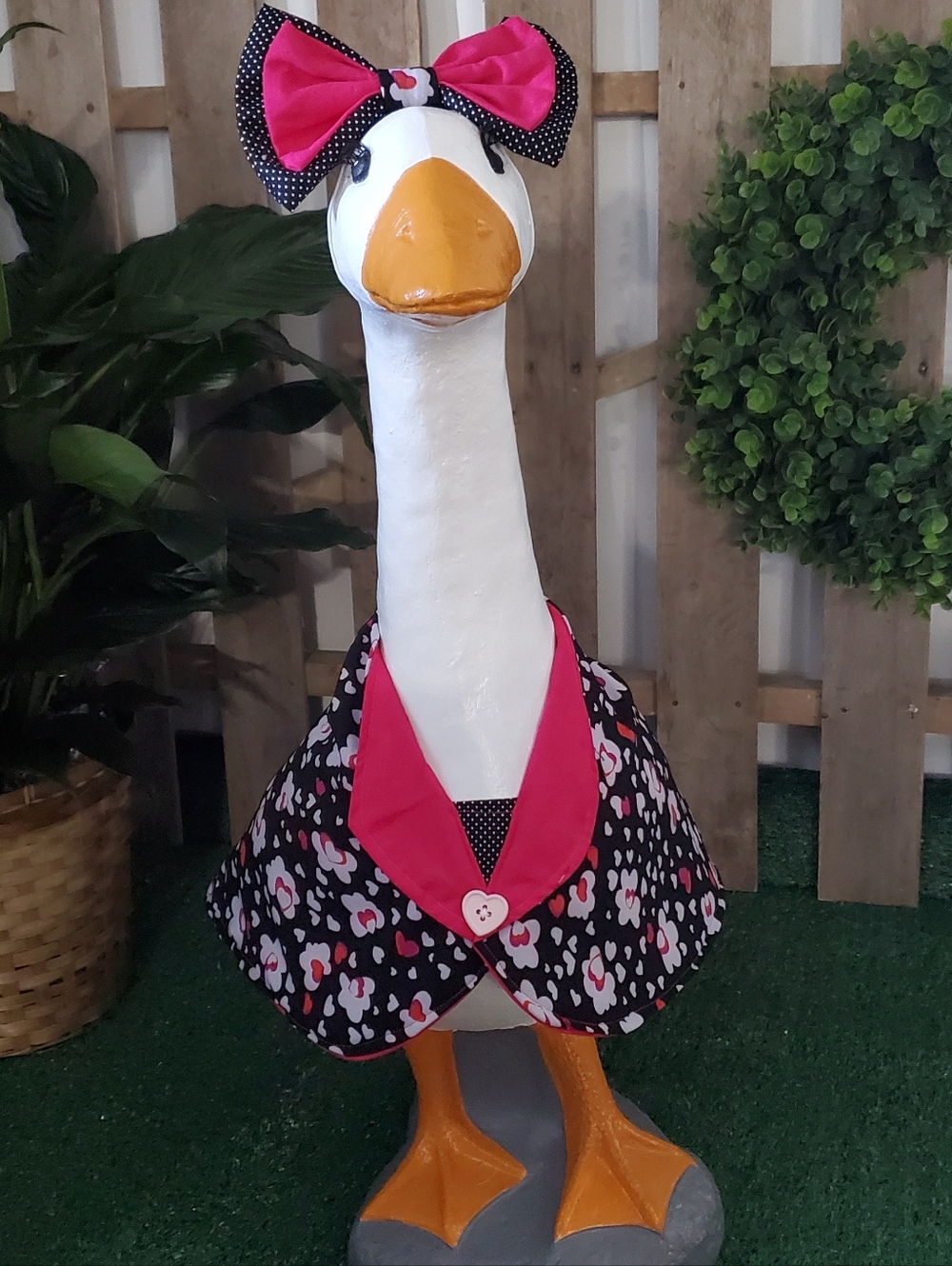 Valentines Large Porch Goose Outfit With Bow
